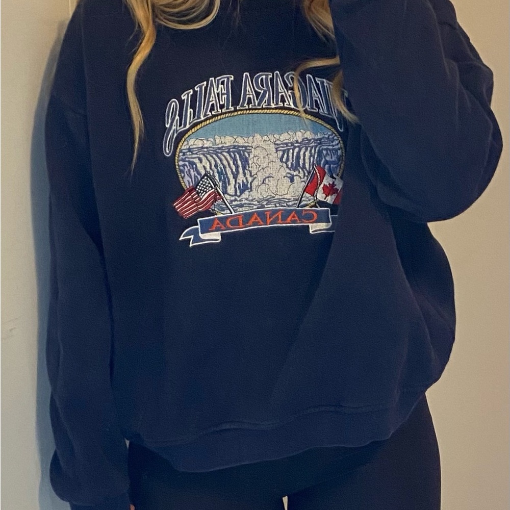 Brandy Melville Niagara Falls Crewneck